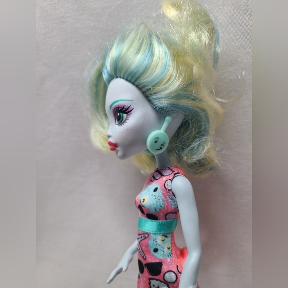 Mattel Monster High Emoji Lagoona Blue Doll 2008 Mattel Dressed with Shoes - Picture 2 of 4